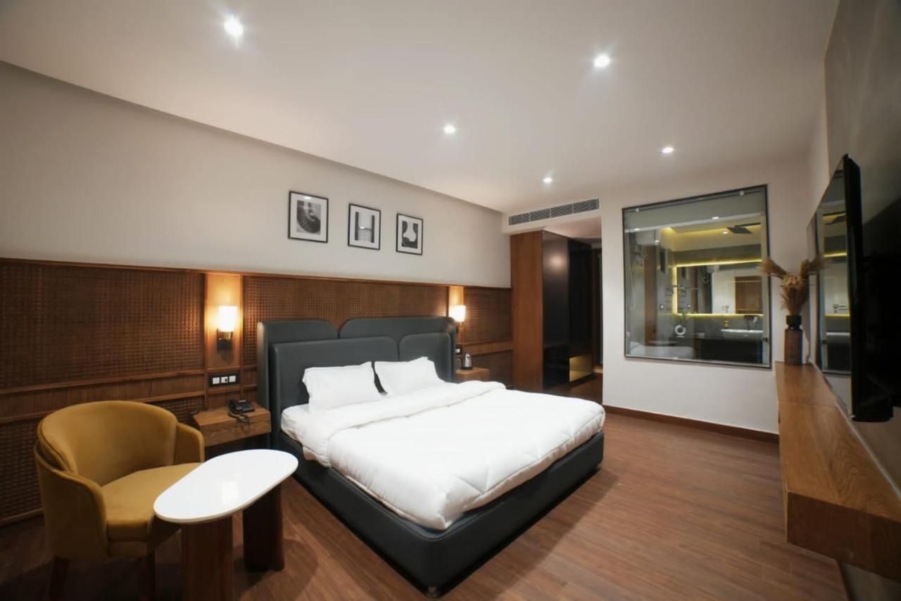 The Rohini Mansion A Unit Of The Monsoon & Pearl Palace Yamuna Nagar Exterior photo